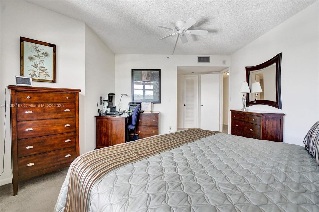 For Sale: $749,900 (2 beds, 2 baths, 1631 Square Feet)