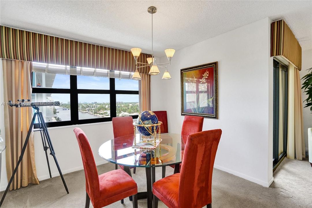 For Sale: $749,900 (2 beds, 2 baths, 1631 Square Feet)