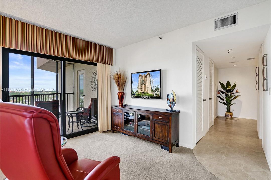 For Sale: $749,900 (2 beds, 2 baths, 1631 Square Feet)