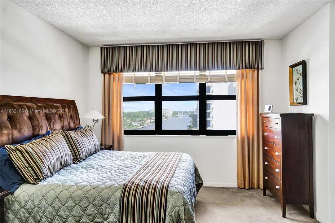 For Sale: $749,900 (2 beds, 2 baths, 1631 Square Feet)