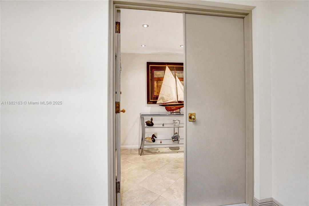 For Sale: $749,900 (2 beds, 2 baths, 1631 Square Feet)