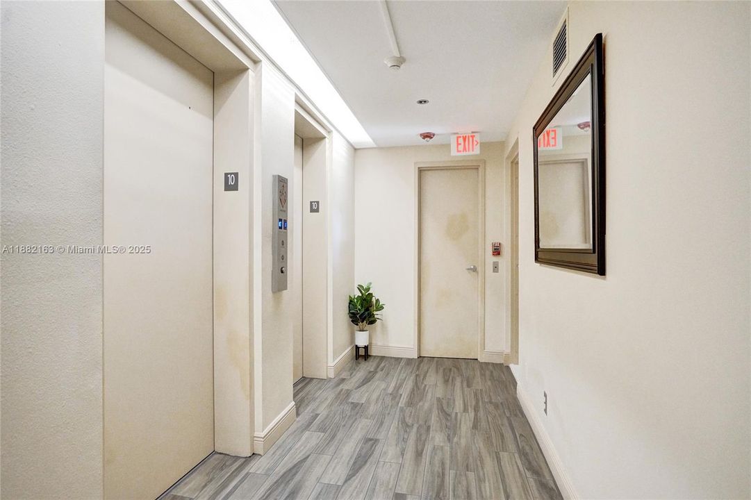 For Sale: $749,900 (2 beds, 2 baths, 1631 Square Feet)