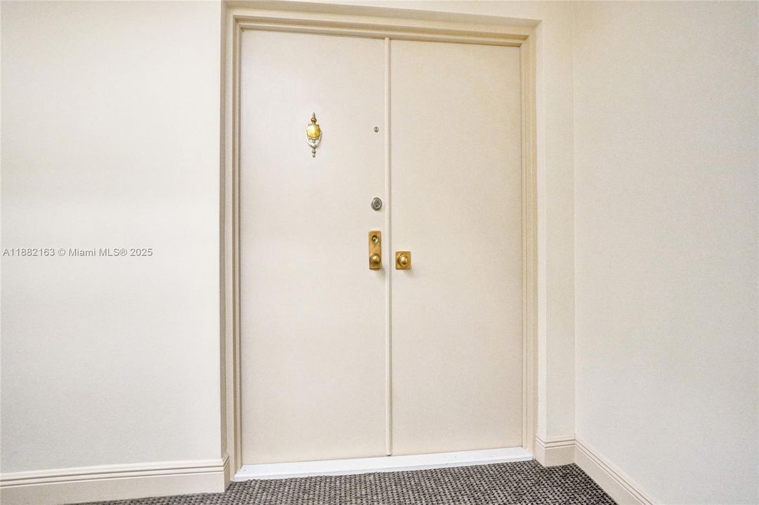 For Sale: $749,900 (2 beds, 2 baths, 1631 Square Feet)