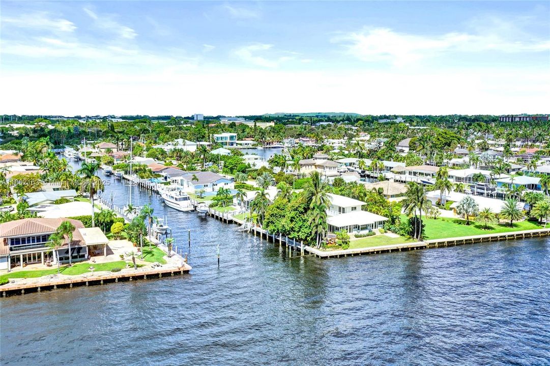 For Sale: $749,900 (2 beds, 2 baths, 1631 Square Feet)