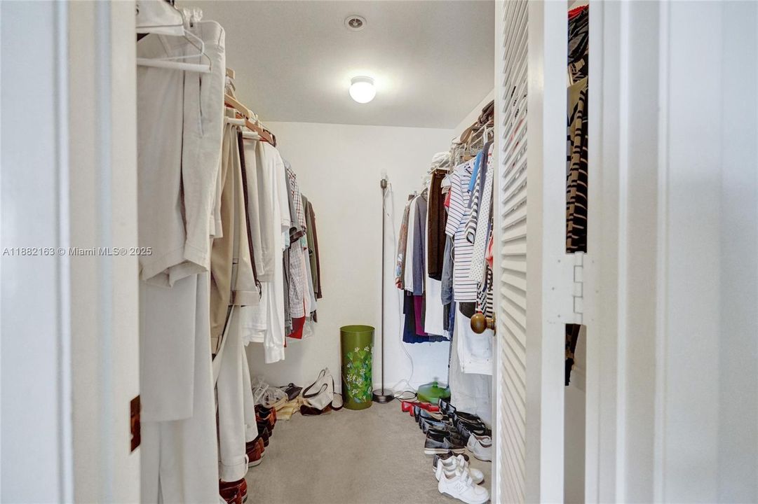 For Sale: $749,900 (2 beds, 2 baths, 1631 Square Feet)