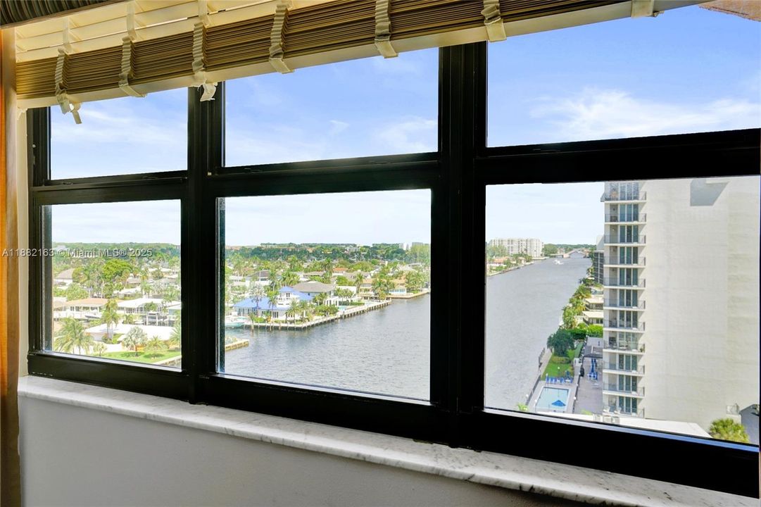 For Sale: $749,900 (2 beds, 2 baths, 1631 Square Feet)