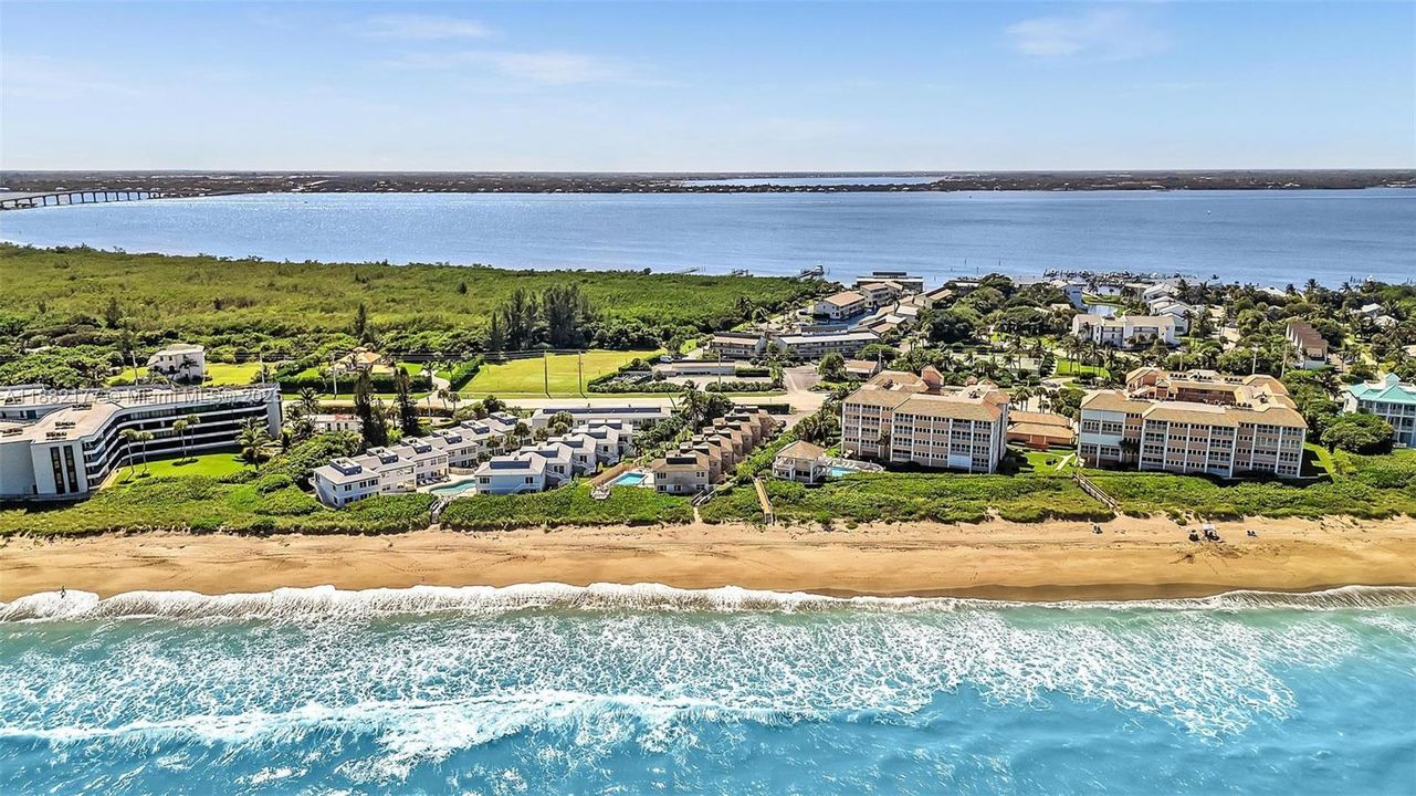 待售: $550,000 (2 贝兹, 2 浴室, 1418 平方英尺)