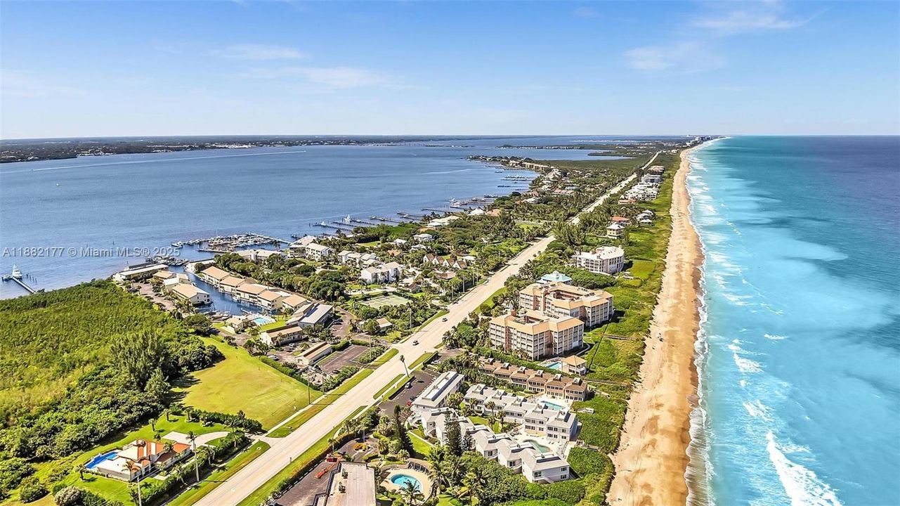 待售: $550,000 (2 贝兹, 2 浴室, 1418 平方英尺)