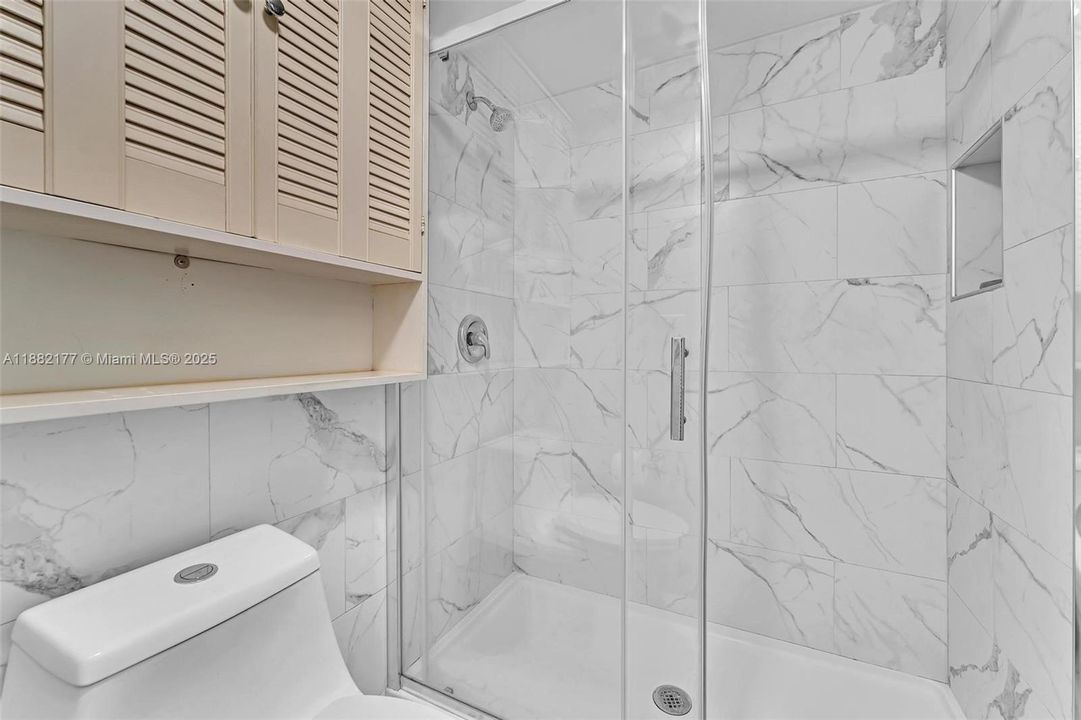 待售: $550,000 (2 贝兹, 2 浴室, 1418 平方英尺)