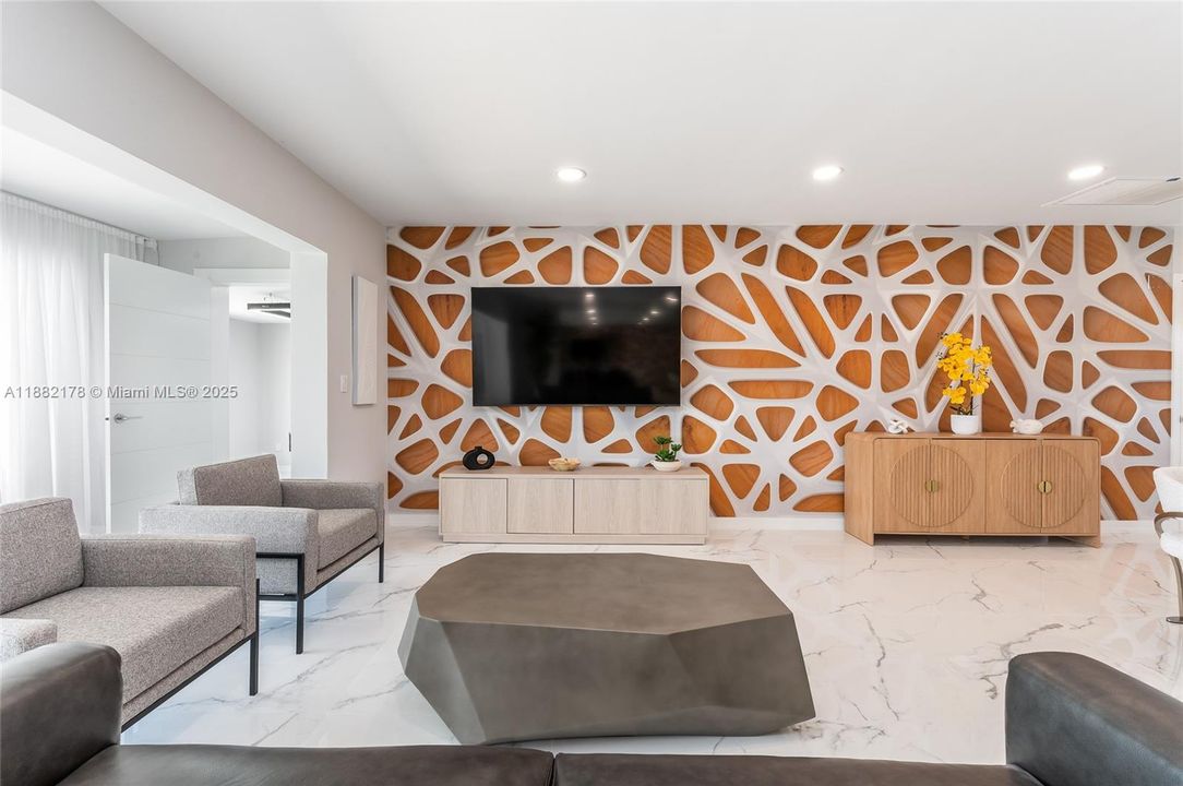 出租: $15,000 (4 贝兹, 3 浴室, 2159 平方英尺)