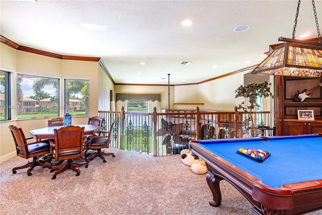 For Sale: $2,990,000 (6 beds, 5 baths, 5383 Square Feet)