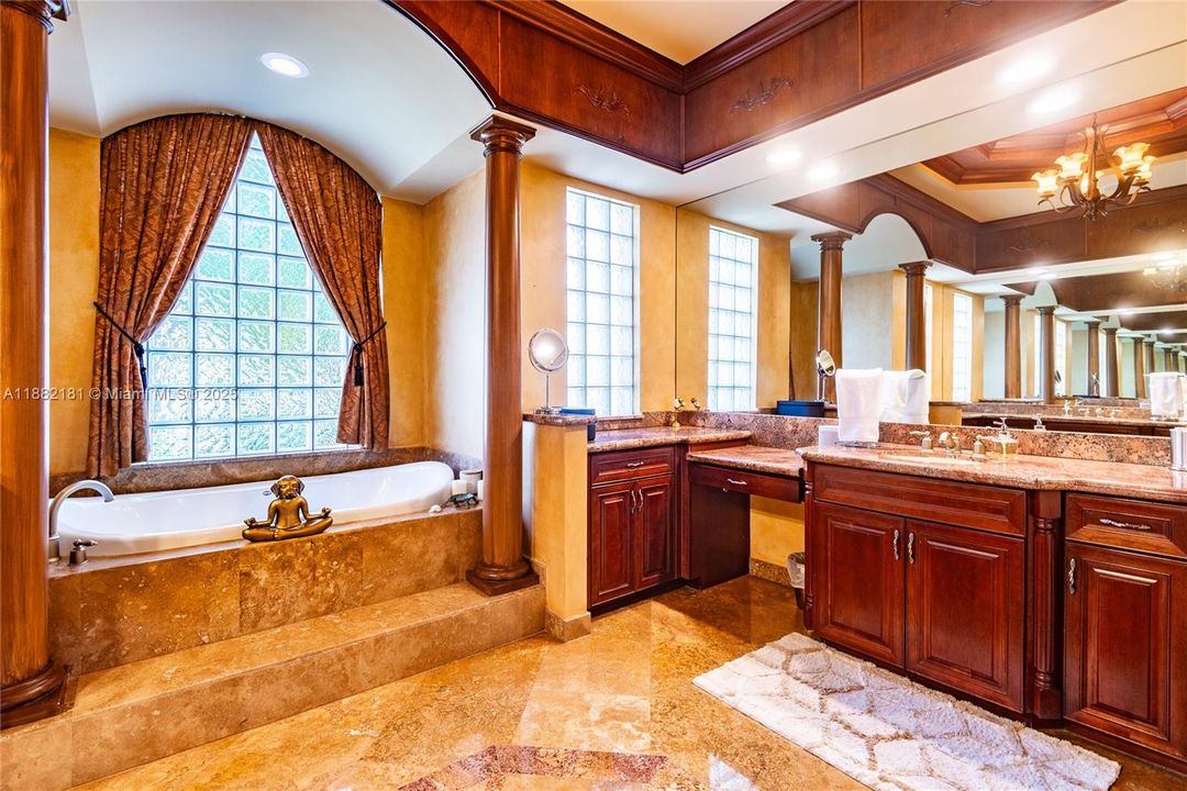 For Sale: $2,990,000 (6 beds, 5 baths, 5383 Square Feet)