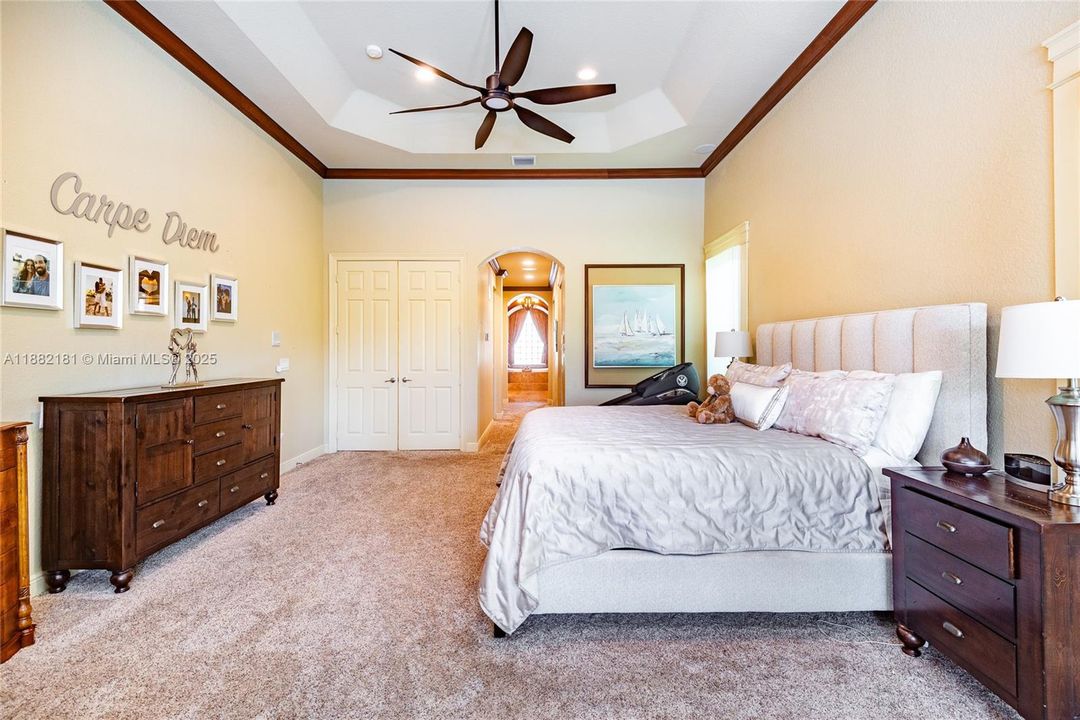 For Sale: $2,990,000 (6 beds, 5 baths, 5383 Square Feet)