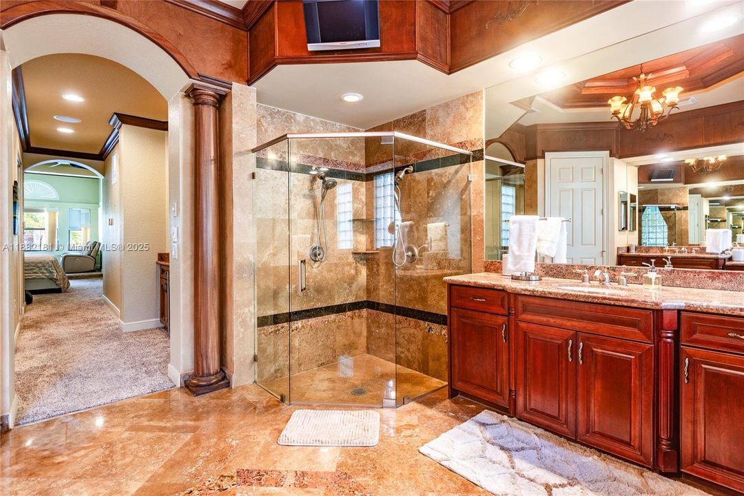 For Sale: $2,990,000 (6 beds, 5 baths, 5383 Square Feet)