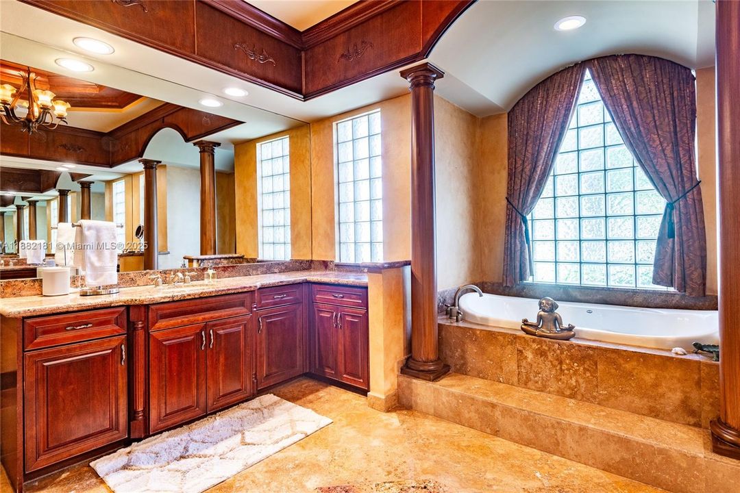 For Sale: $2,990,000 (6 beds, 5 baths, 5383 Square Feet)