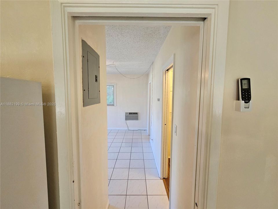 最近租的: $1,800 (1 贝兹, 1 浴室, 750 平方英尺)