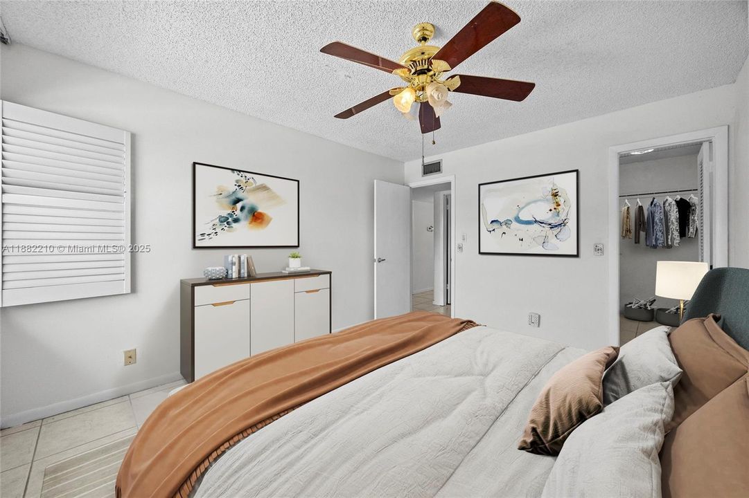 Recently Sold: $90,000 (2 beds, 2 baths, 907 Square Feet)