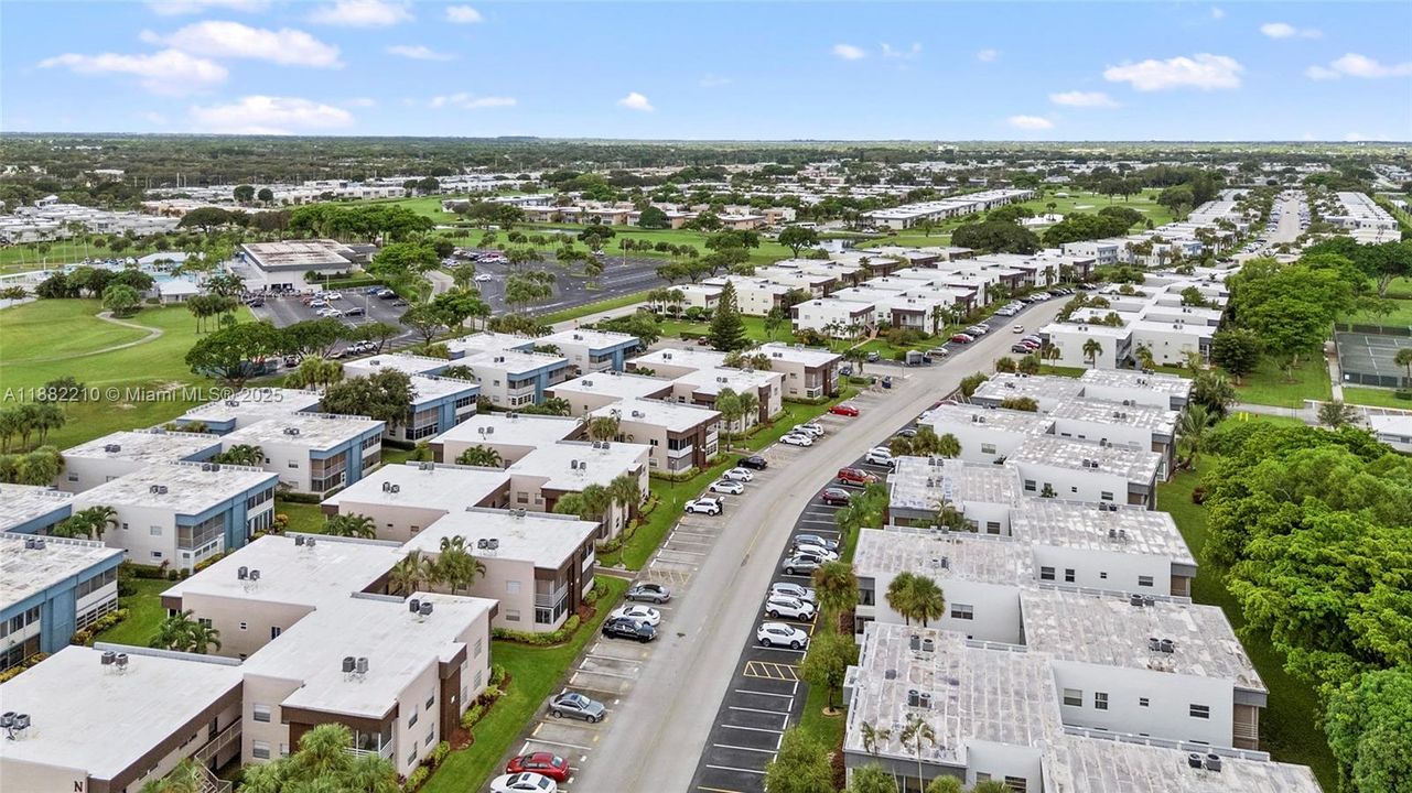 Recently Sold: $90,000 (2 beds, 2 baths, 907 Square Feet)