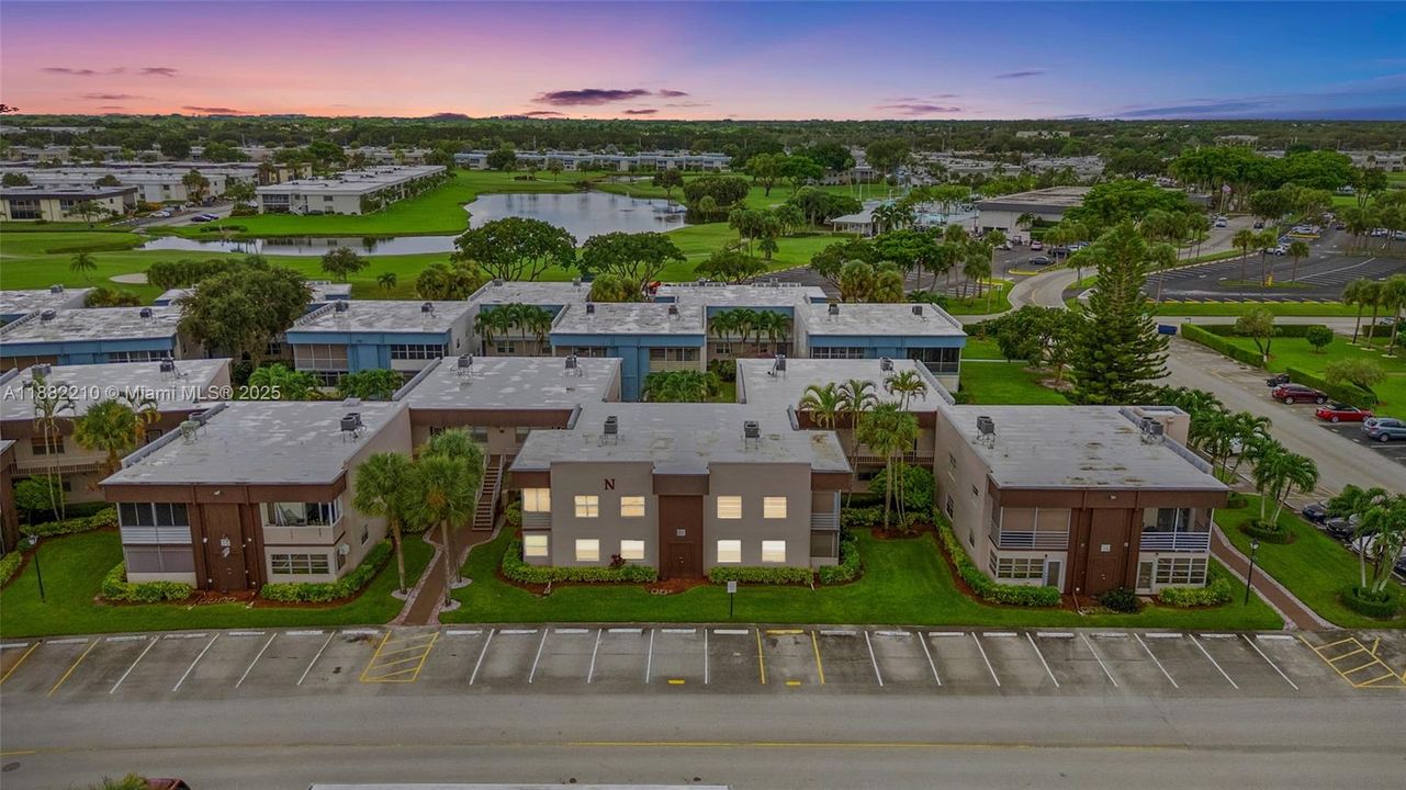 Recently Sold: $90,000 (2 beds, 2 baths, 907 Square Feet)