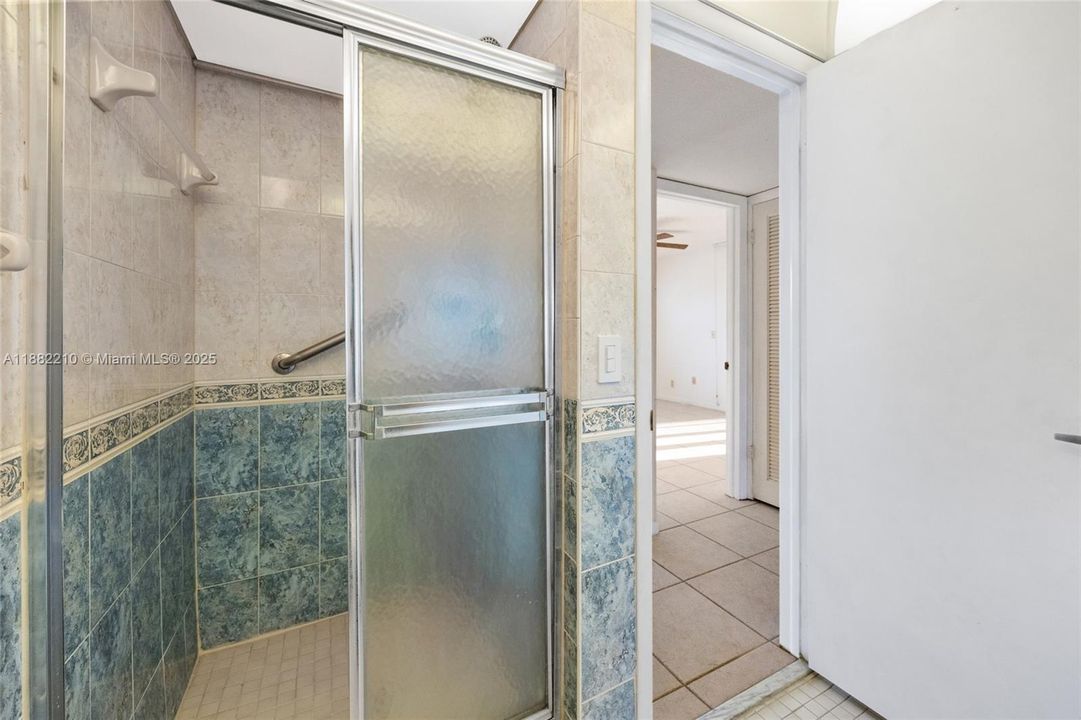 Recently Sold: $90,000 (2 beds, 2 baths, 907 Square Feet)