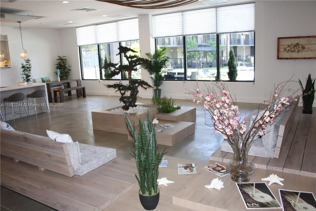 For Sale: $659,500 (3 beds, 3 baths, 1907 Square Feet)