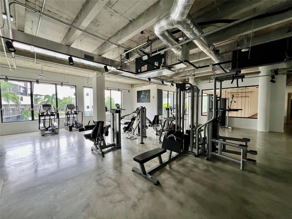 For Sale: $659,500 (3 beds, 3 baths, 1907 Square Feet)