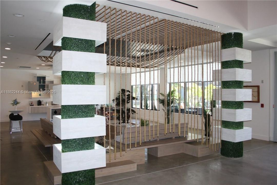 For Sale: $659,500 (3 beds, 3 baths, 1907 Square Feet)