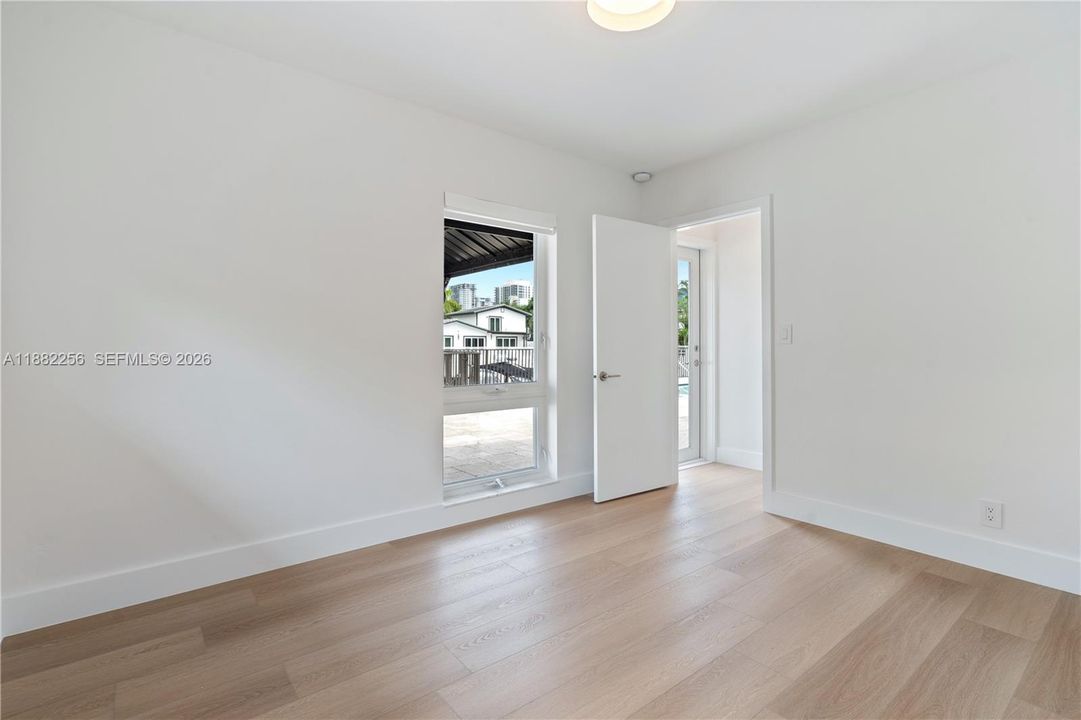 Activo con contrato: $2,740,000 (4 camas, 3 baños, 2707 Pies cuadrados)