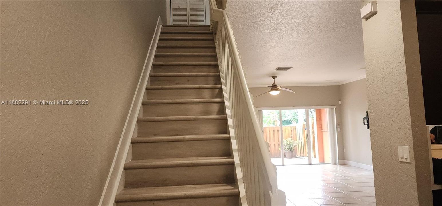 Recientemente alquilado: $2,950 (3 camas, 2 baños, 1584 Pies cuadrados)