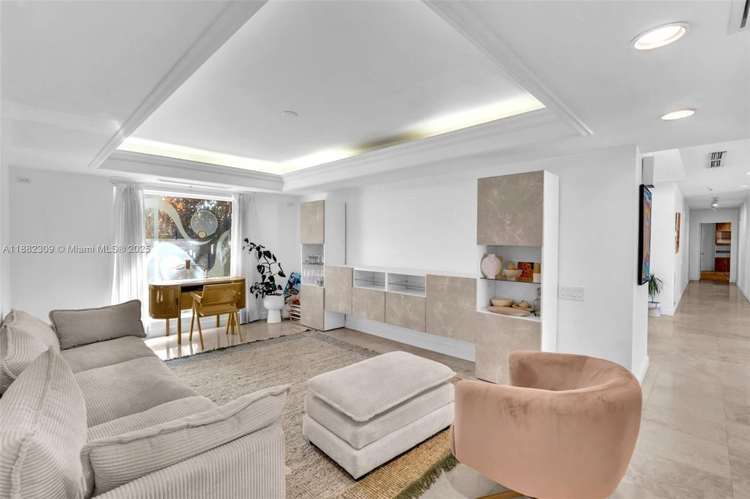 For Sale: $2,695,000 (6 beds, 3 baths, 3674 Square Feet)