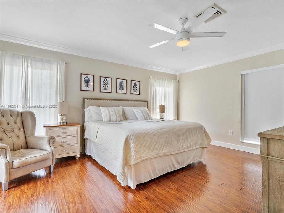 Active With Contract: $1,950,000 (4 beds, 2 baths, 2705 Square Feet)