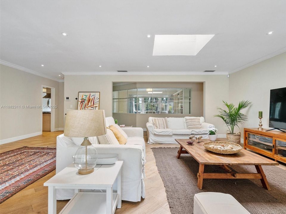 Active With Contract: $1,950,000 (4 beds, 2 baths, 2705 Square Feet)