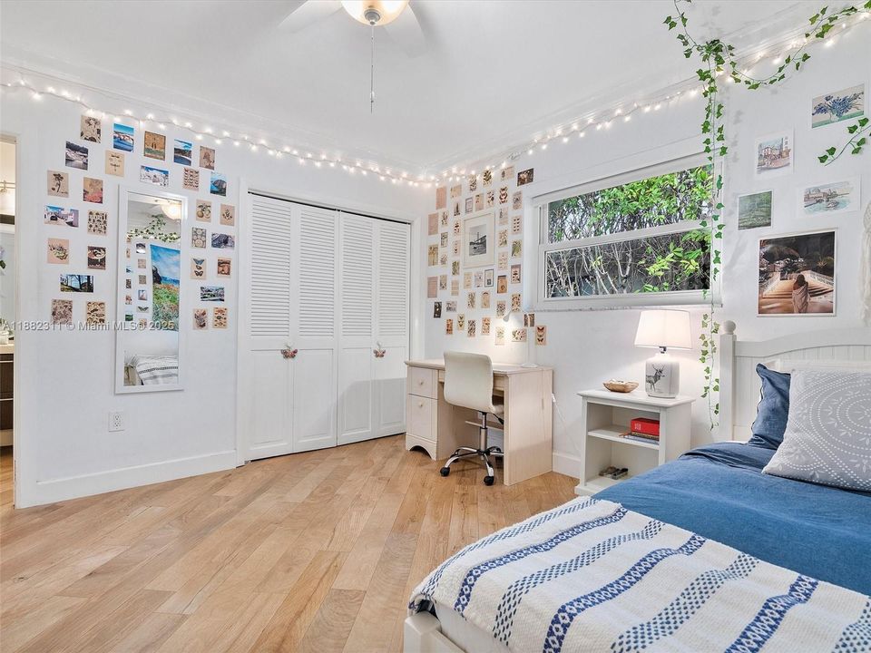 Active With Contract: $1,950,000 (4 beds, 2 baths, 2705 Square Feet)