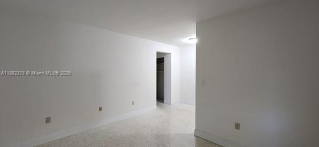 Active With Contract: $1,399 (1 beds, 1 baths, 650 Square Feet)