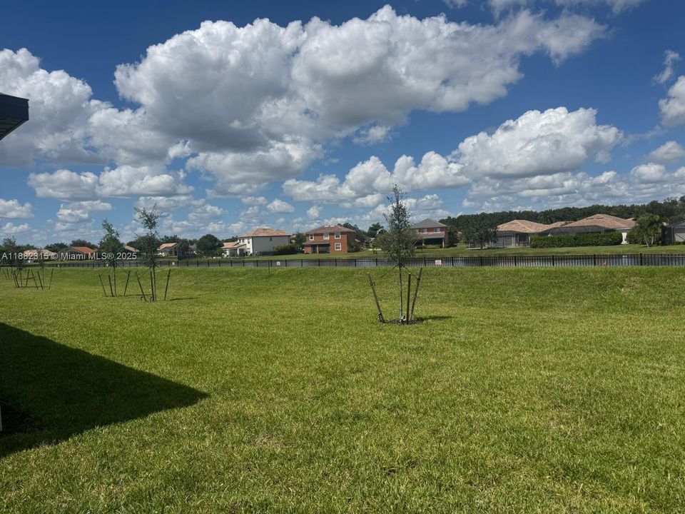 Недавно арендовано: $2,500 (4 спален, 2 ванн, 2032 Квадратных фут)