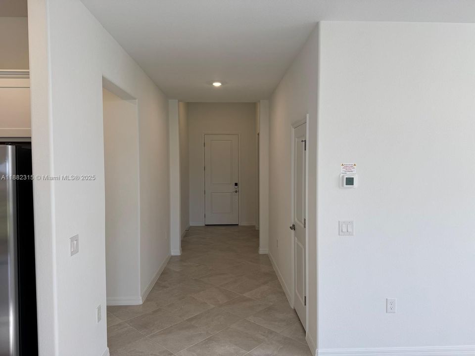 Недавно арендовано: $2,500 (4 спален, 2 ванн, 2032 Квадратных фут)