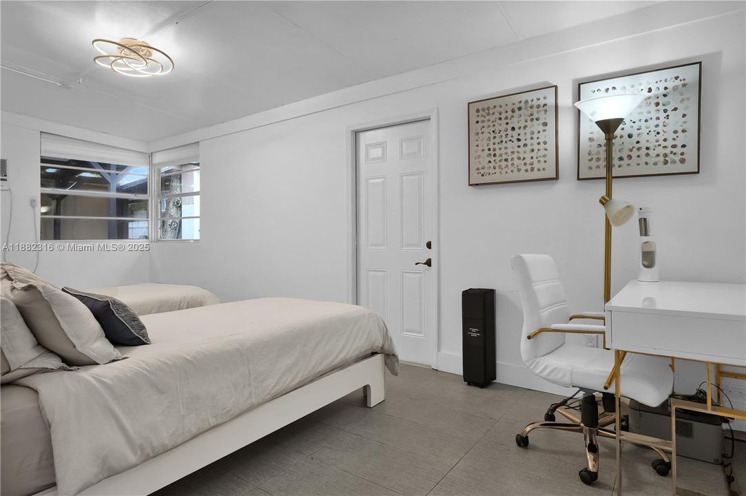 待售: $1,185,000 (4 贝兹, 2 浴室, 2162 平方英尺)