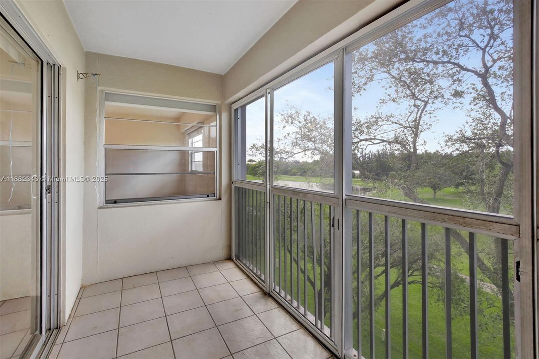 Recientemente alquilado: $1,950 (2 camas, 2 baños, 1100 Pies cuadrados)