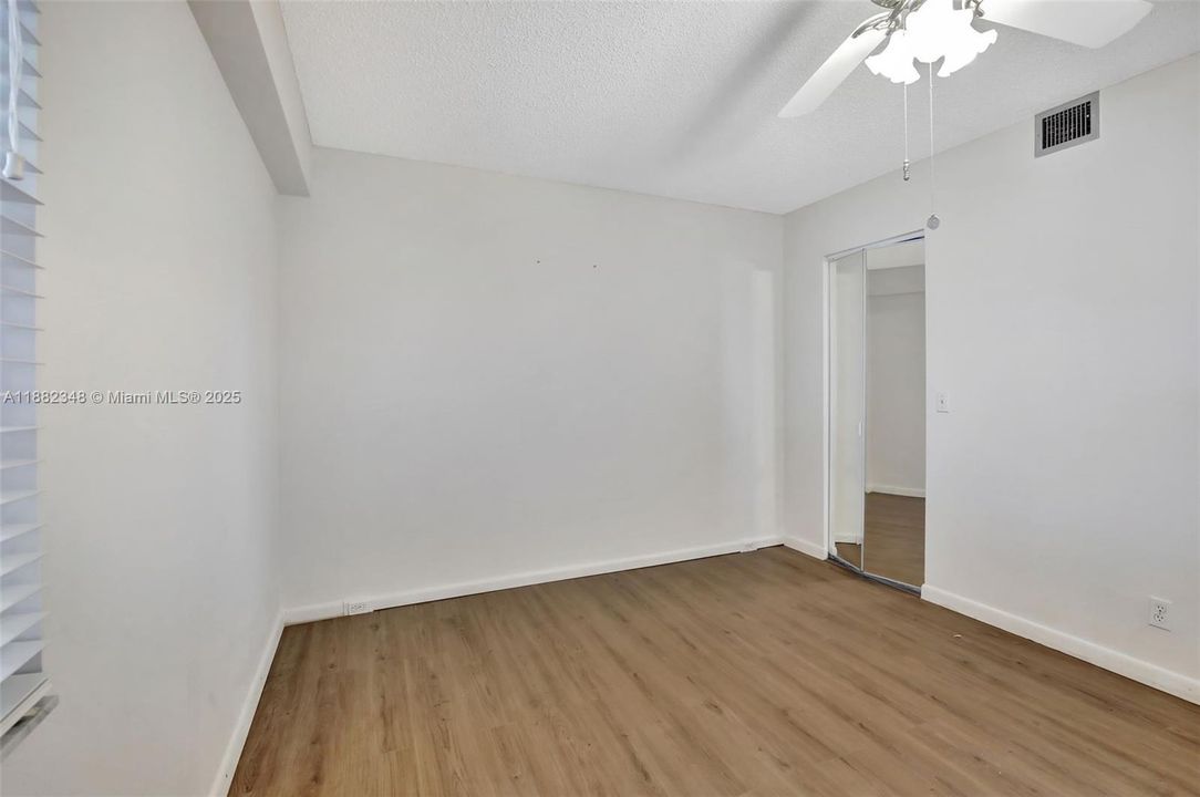 Recientemente alquilado: $1,950 (2 camas, 2 baños, 1100 Pies cuadrados)