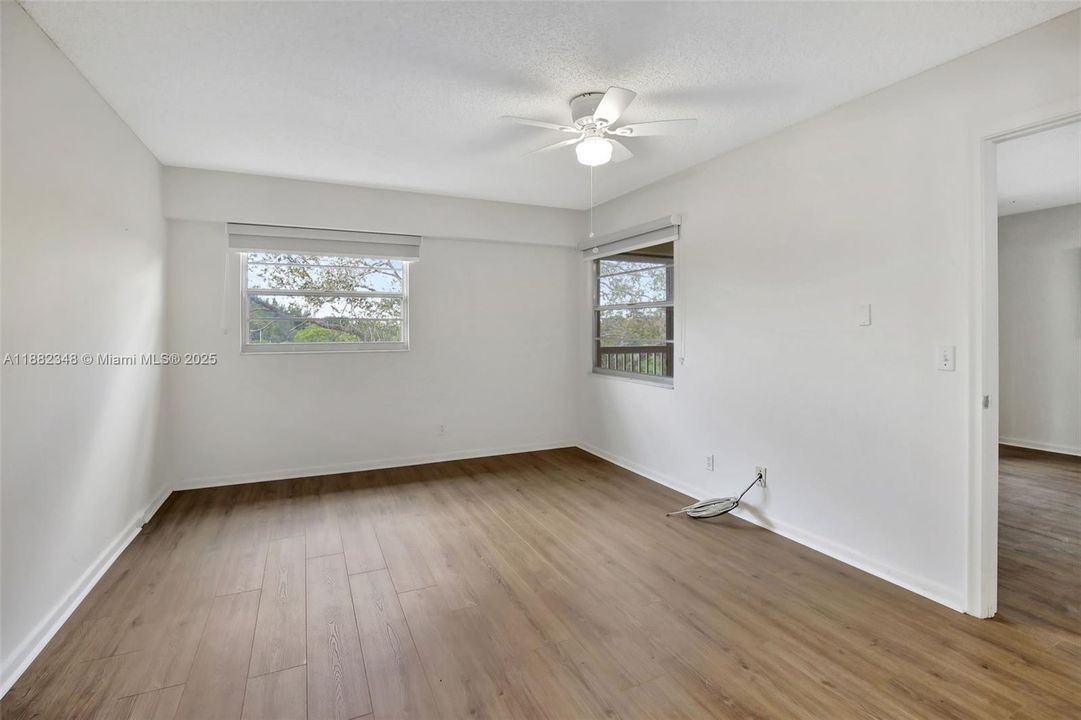 Recientemente alquilado: $1,950 (2 camas, 2 baños, 1100 Pies cuadrados)