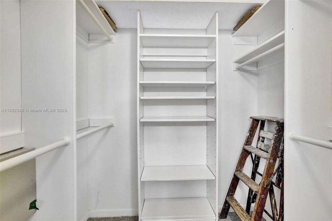 Recientemente alquilado: $1,950 (2 camas, 2 baños, 1100 Pies cuadrados)