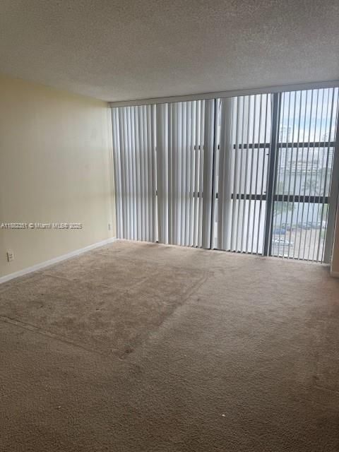 Active With Contract: $219,900 (2 beds, 2 baths, 1043 Square Feet)