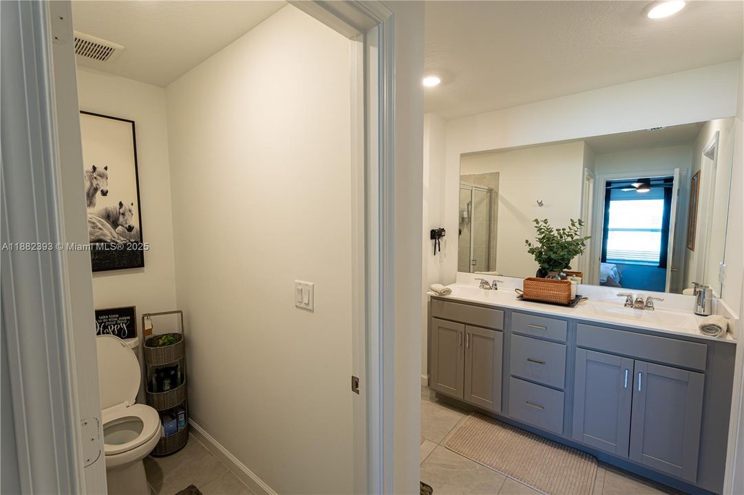 For Rent: $2,850 (3 beds, 2 baths, 1451 Square Feet)