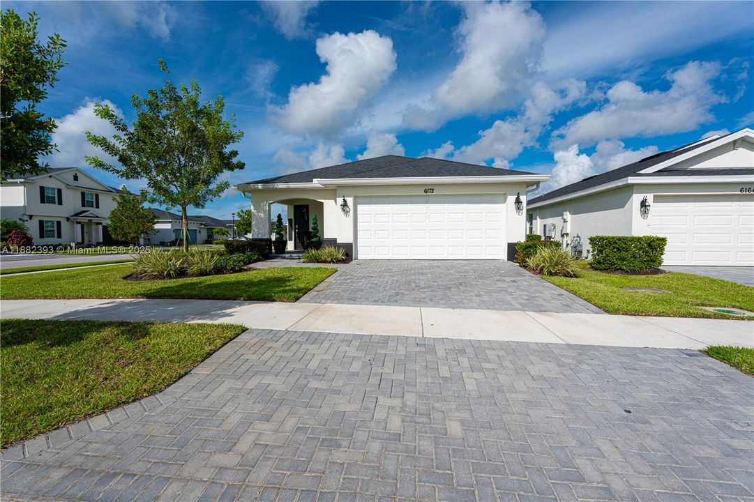 For Rent: $2,850 (3 beds, 2 baths, 1451 Square Feet)