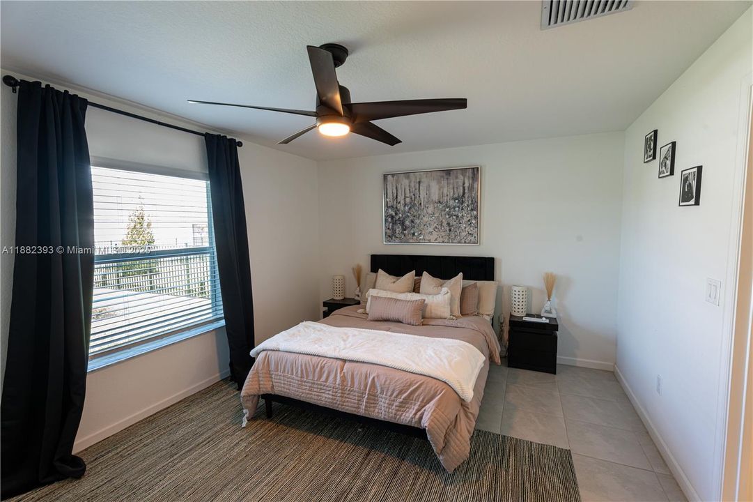 For Rent: $2,850 (3 beds, 2 baths, 1451 Square Feet)