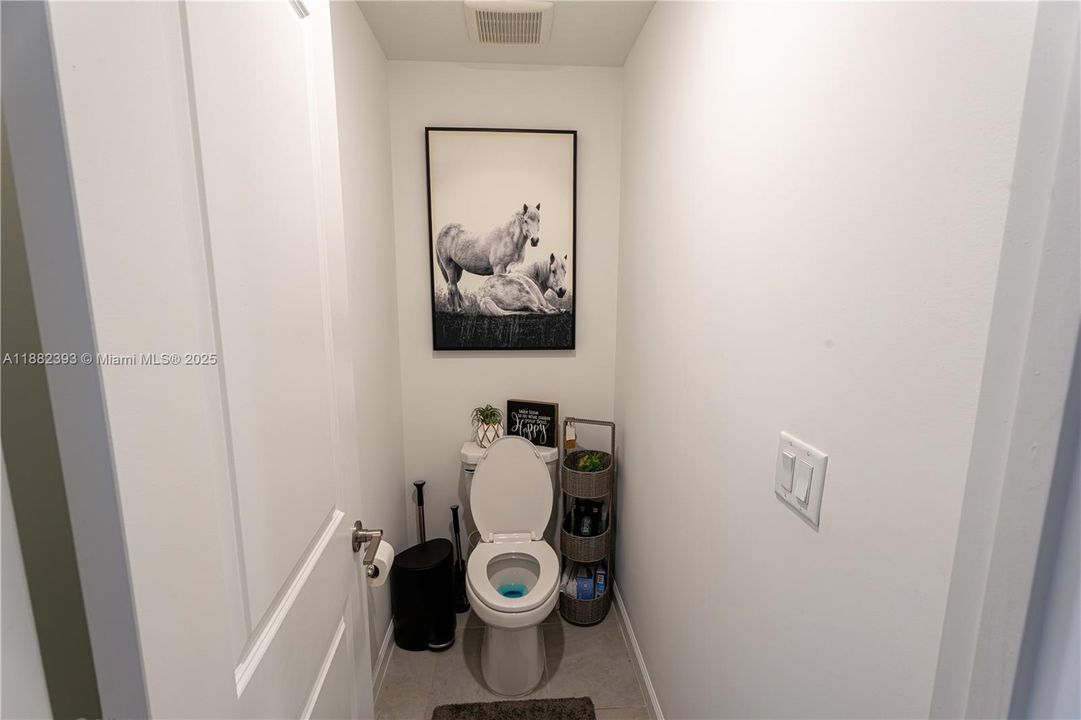 For Rent: $2,850 (3 beds, 2 baths, 1451 Square Feet)