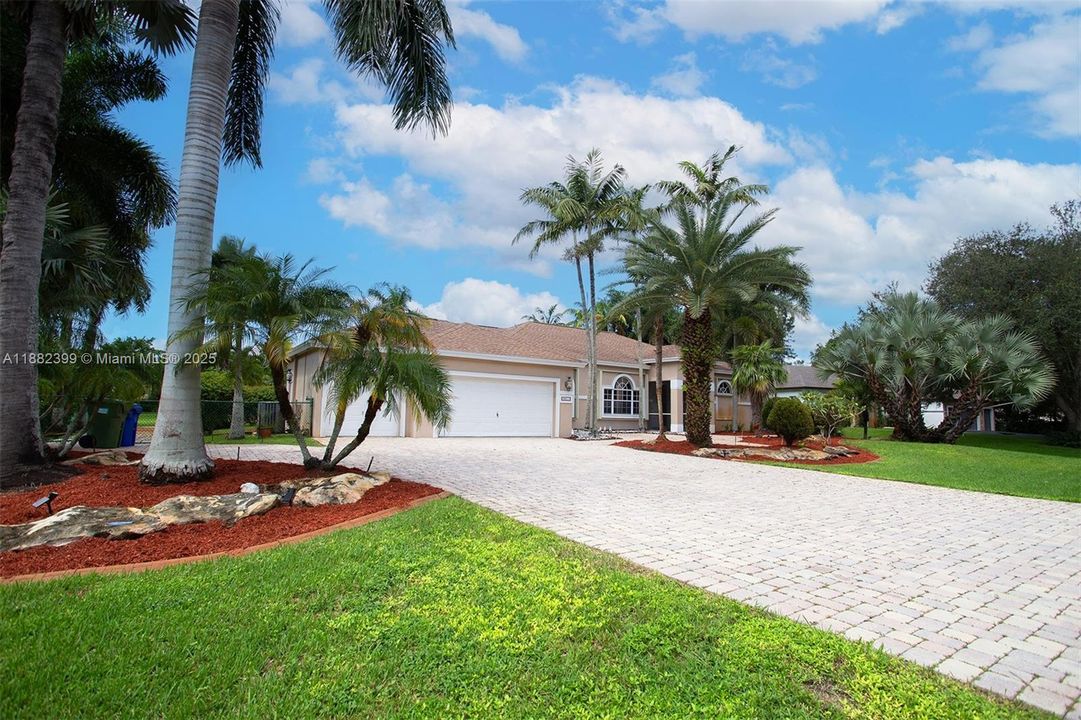 For Sale: $1,350,000 (4 beds, 2 baths, 2054 Square Feet)