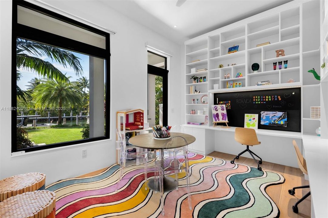 For Sale: $24,900,000 (8 beds, 8 baths, 6771 Square Feet)