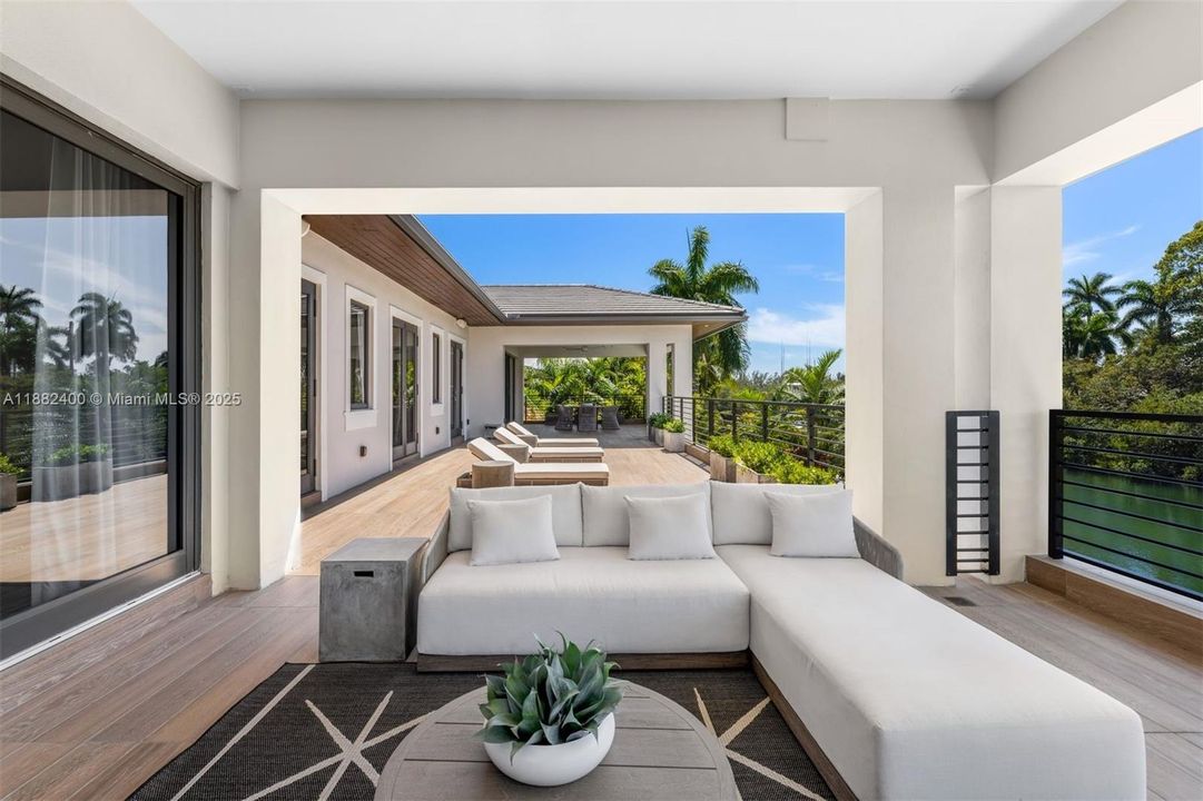 For Sale: $24,900,000 (8 beds, 8 baths, 6771 Square Feet)