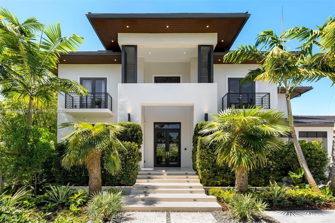 For Sale: $24,900,000 (8 beds, 8 baths, 6771 Square Feet)